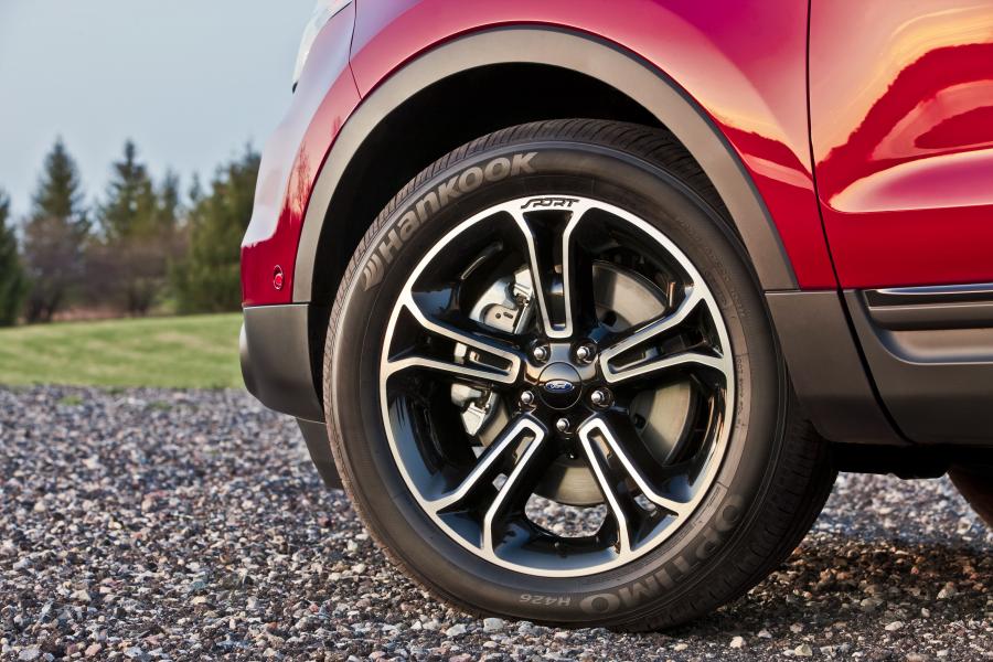  Ford Explorer Sport 2012 года  (фото 43 из 94)